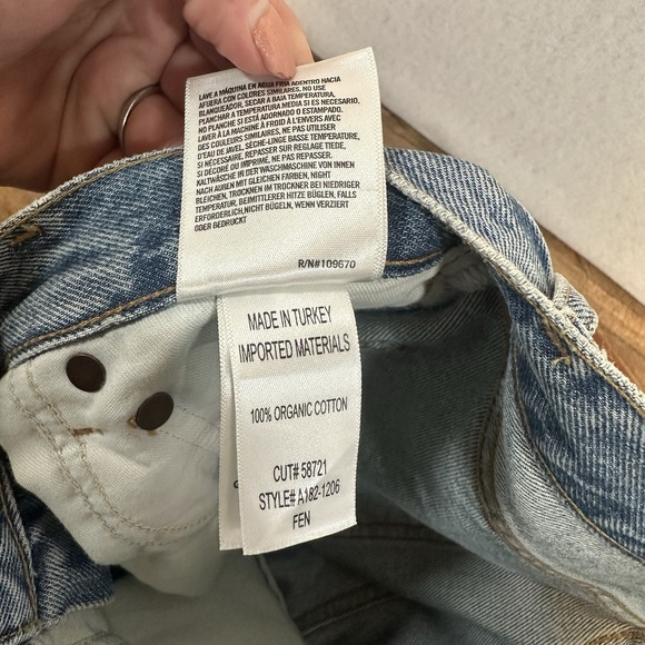 AGOLDE‎ Fen High Rise Relaxed Taper Button Fly Blue Jeans in Wander Size 26 NWT - Picture 15 of 16